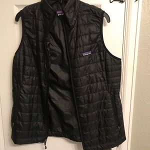 Patagonia Jackets & Coats - Patagonia Men’s Down Vest- Size Large Patagonia Jackets & Coats - Patagonia Men’s Down Vest- Size Large